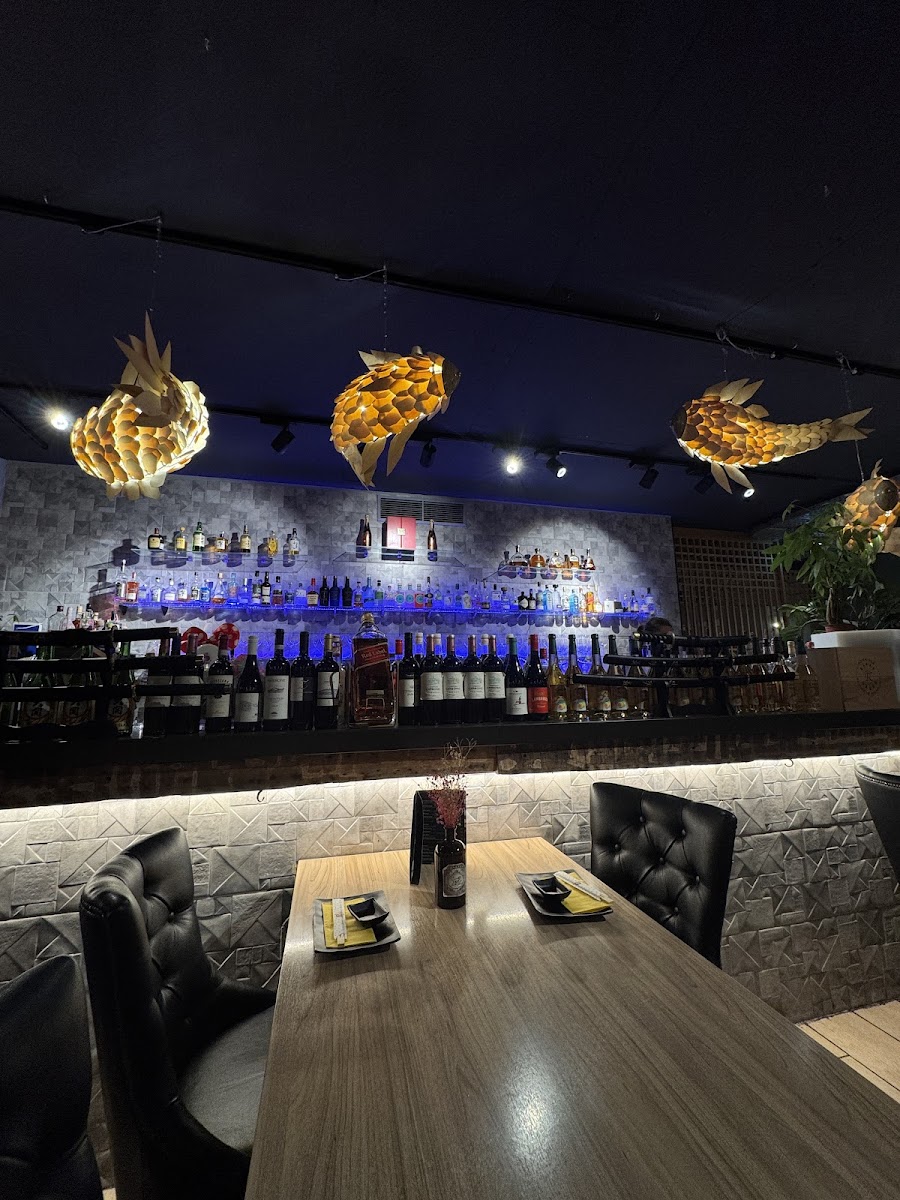 Kakkoii Sushi Grill & Bar