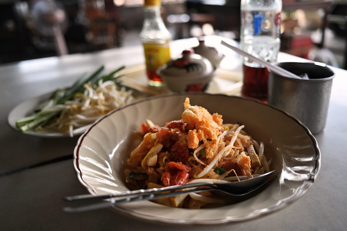 Phongprayoon Phad Thai (Thai Fried Noodle)