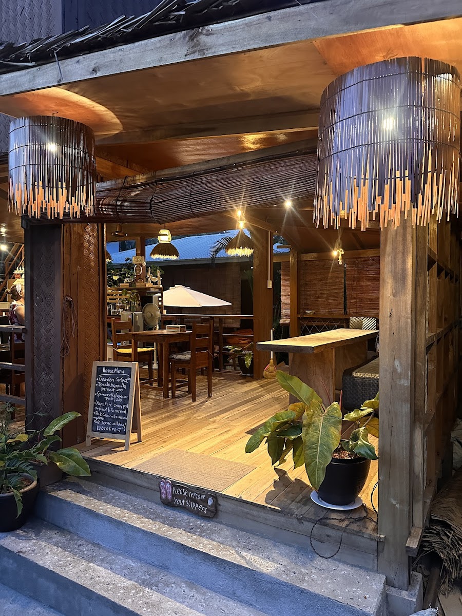 Alimos diner el nido palawan