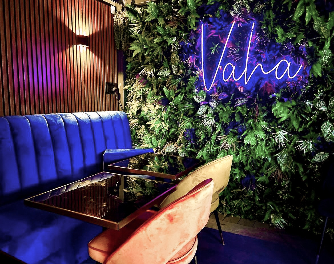 Vaha Lounge and Restaurant