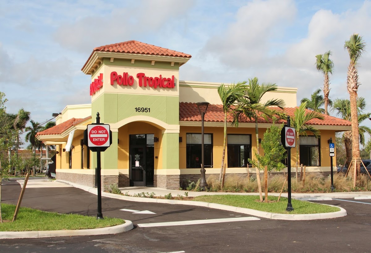 Pollo Tropical