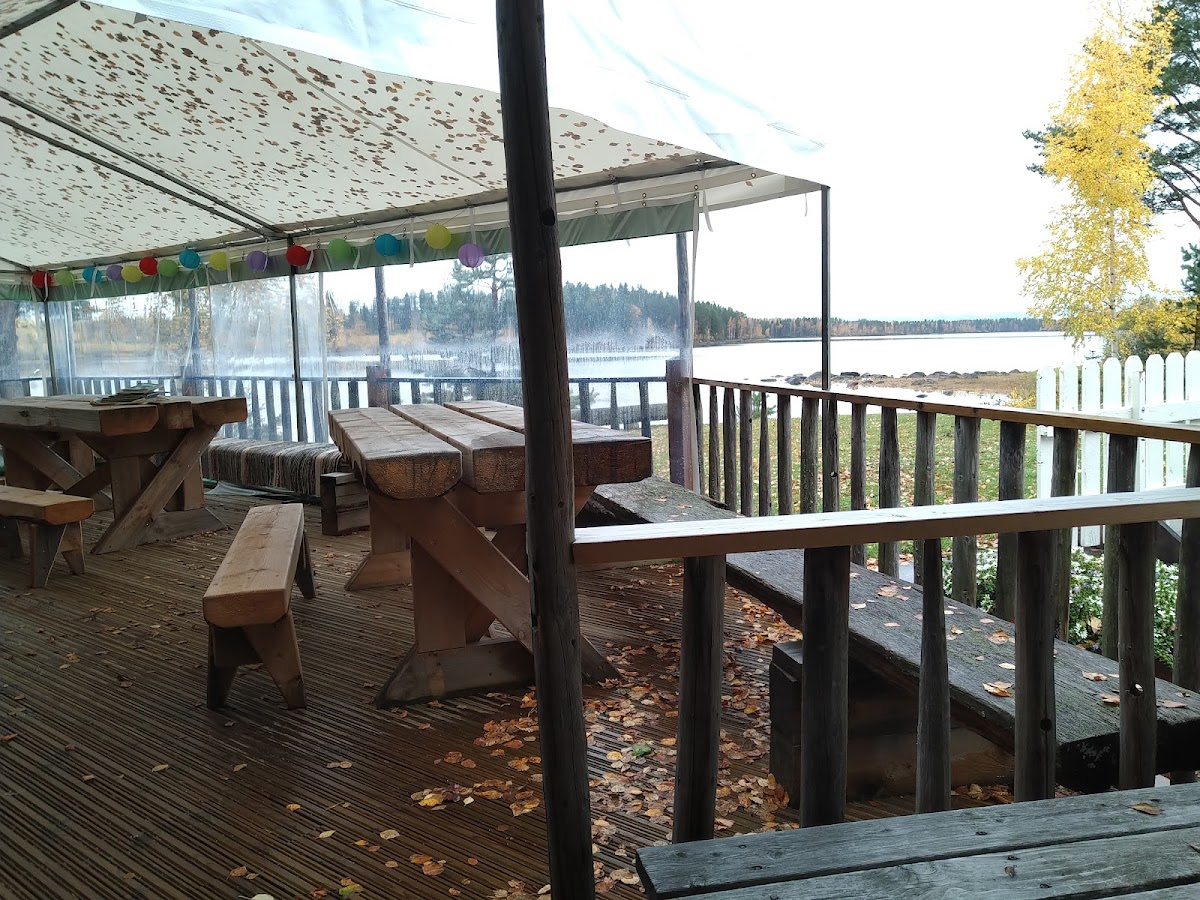 Vanha Laivuri -riihikahvila