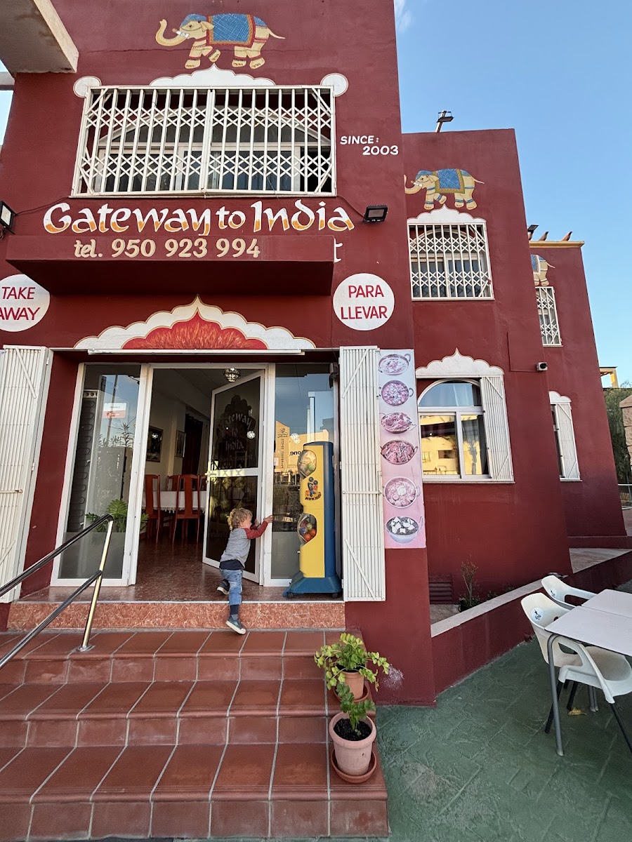 GATEWAY TO INDIA - Restaurante