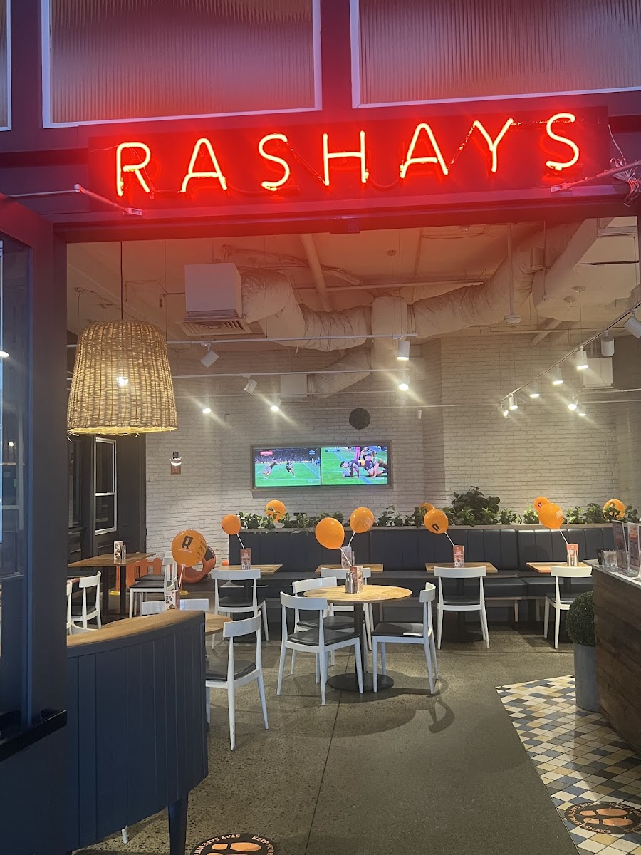 RASHAYS - Macarthur Square