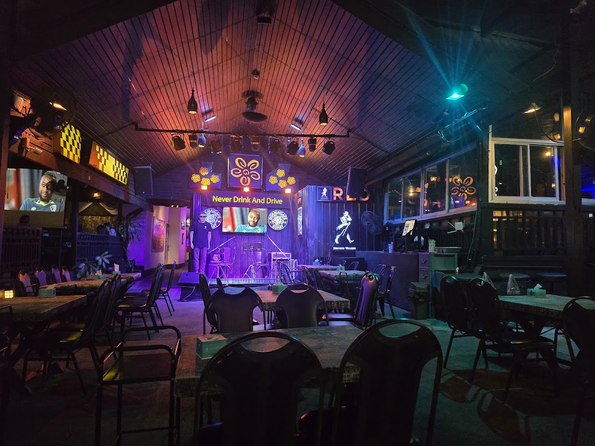 Dokmai Cafe Pub And Restaurant