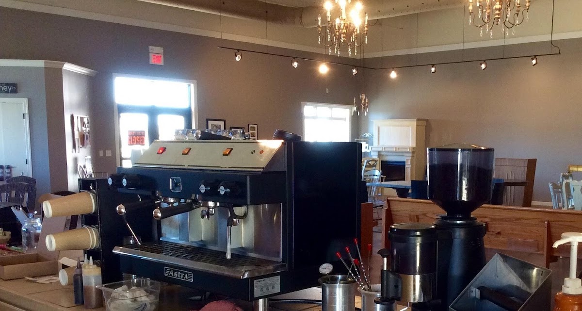 Lava's Javas & Treats