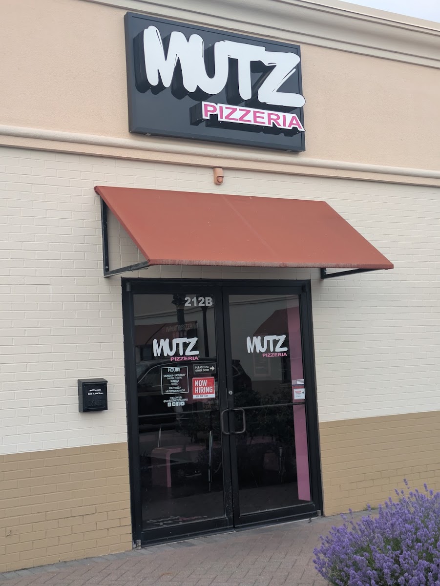 Mutz Pizzeria