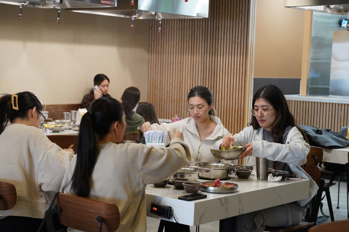 Mokkoji Shabu Shabu - Hot Pot