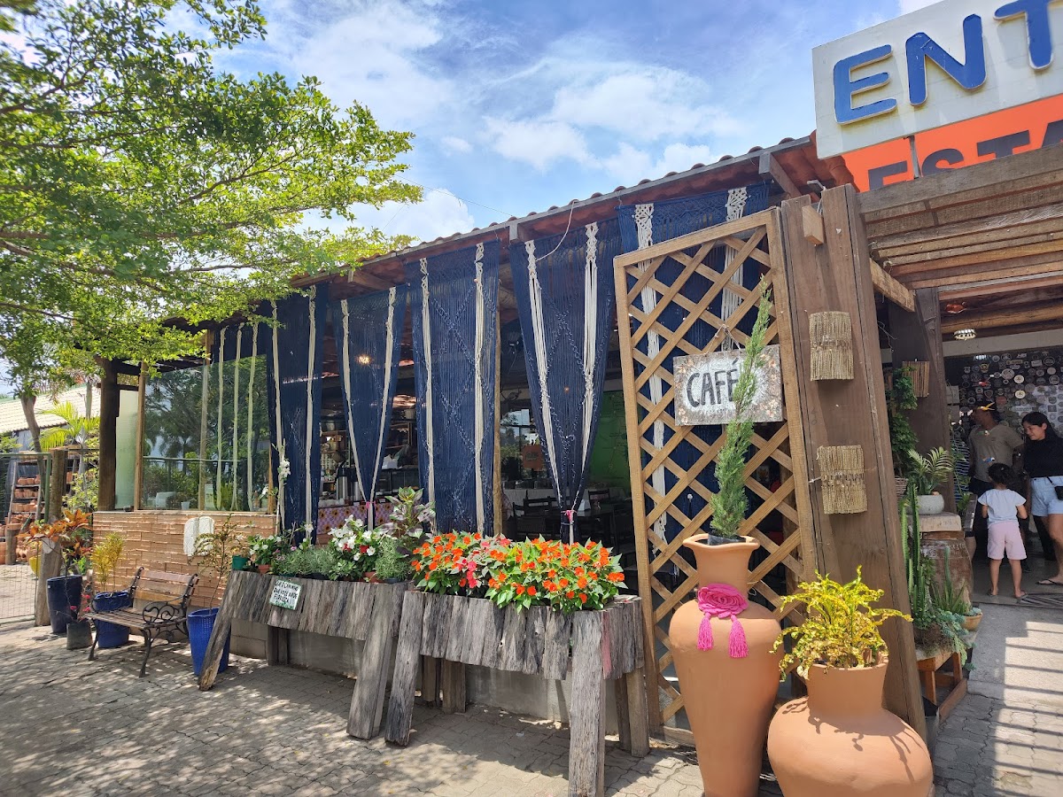 Quintal 101 Restaurante, Lanchonete e Floricultura