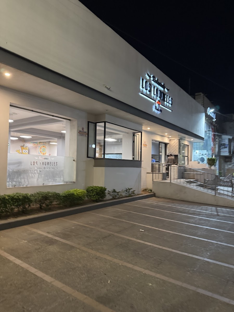 Taquería Los Laureles - Suc. Av. México