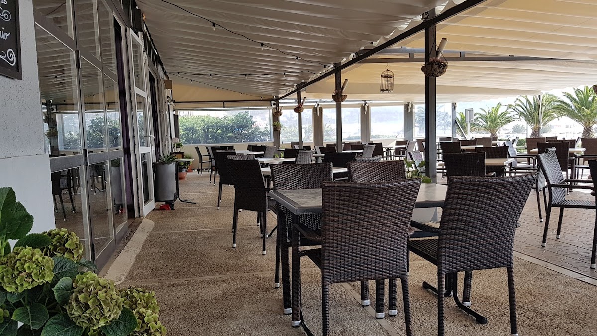 Restaurant CHEERS PLAYA