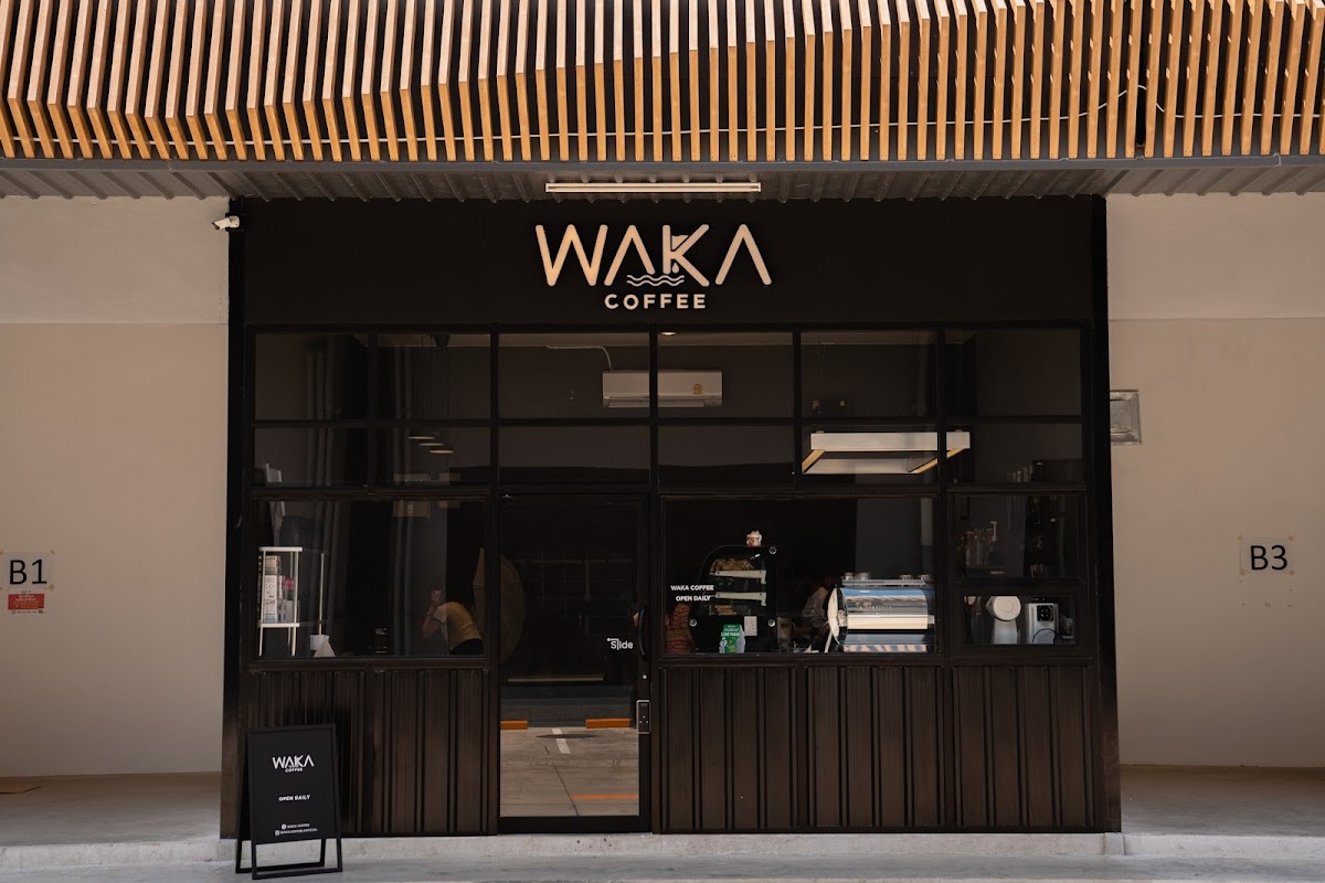 WAKA COFFEE ตลาดต้นสัก คอร์เนอร์