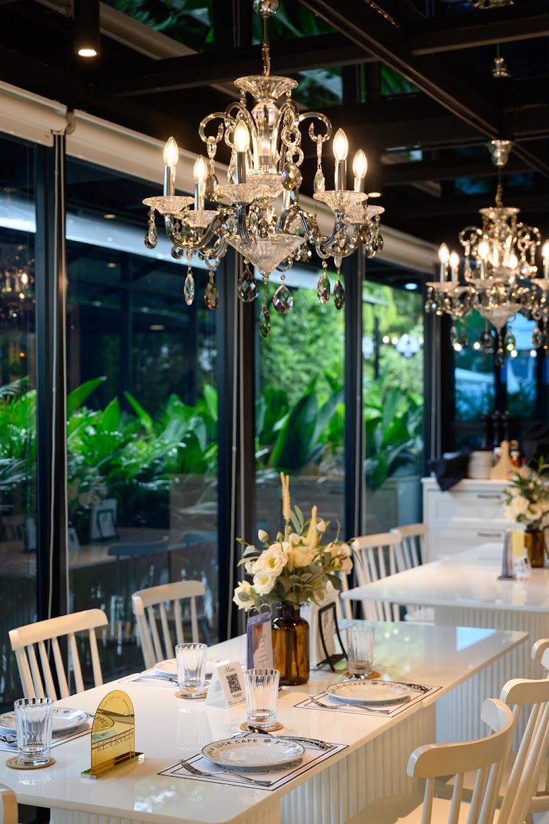 Le Khwam Luck Cafe Bar and Restaurant (เลอความลค คาเฟ บาร แอนด เรสเตอรรอง)