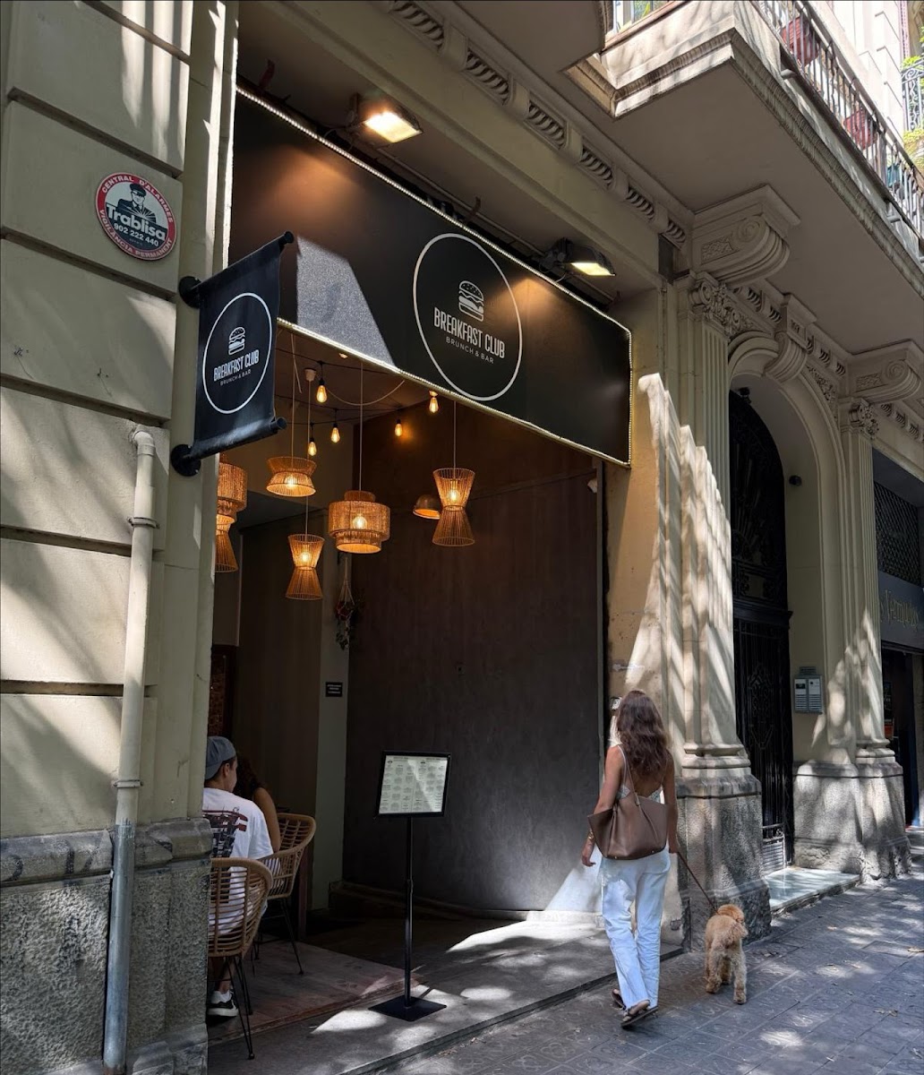 BREAKFAST CLUB BRUNCH & BAR