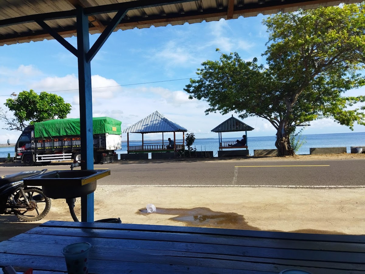 Rumah makan Aliyah Indah