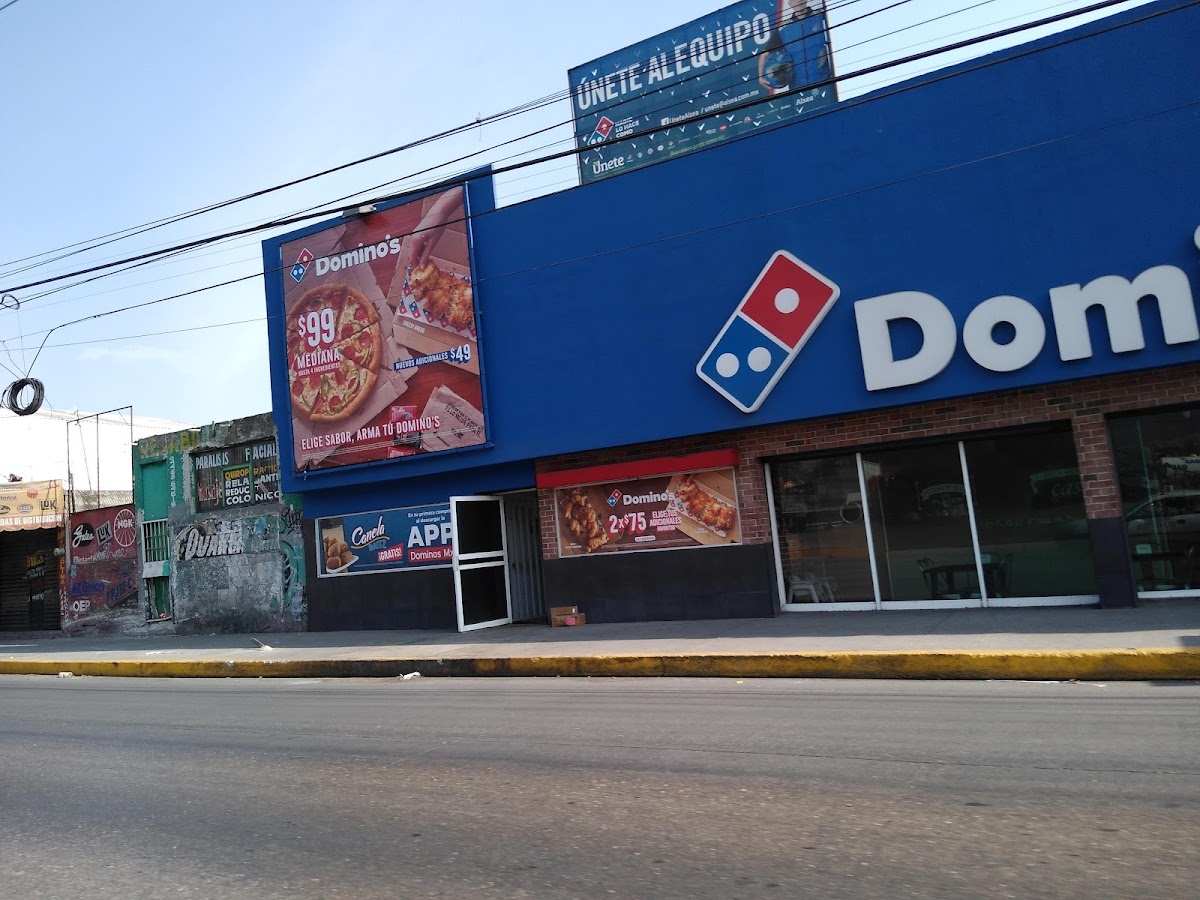 Domino's - Av. José López Portillo 336