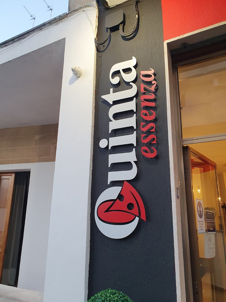 Quinta Essenza - Via Egidio Lanoce