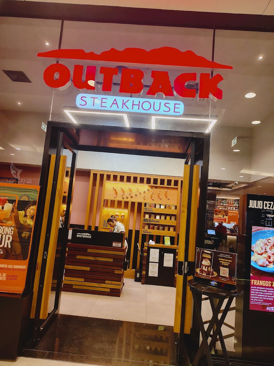 Restaurante Outback Steakhouse - Av. John Boyd Dunlop