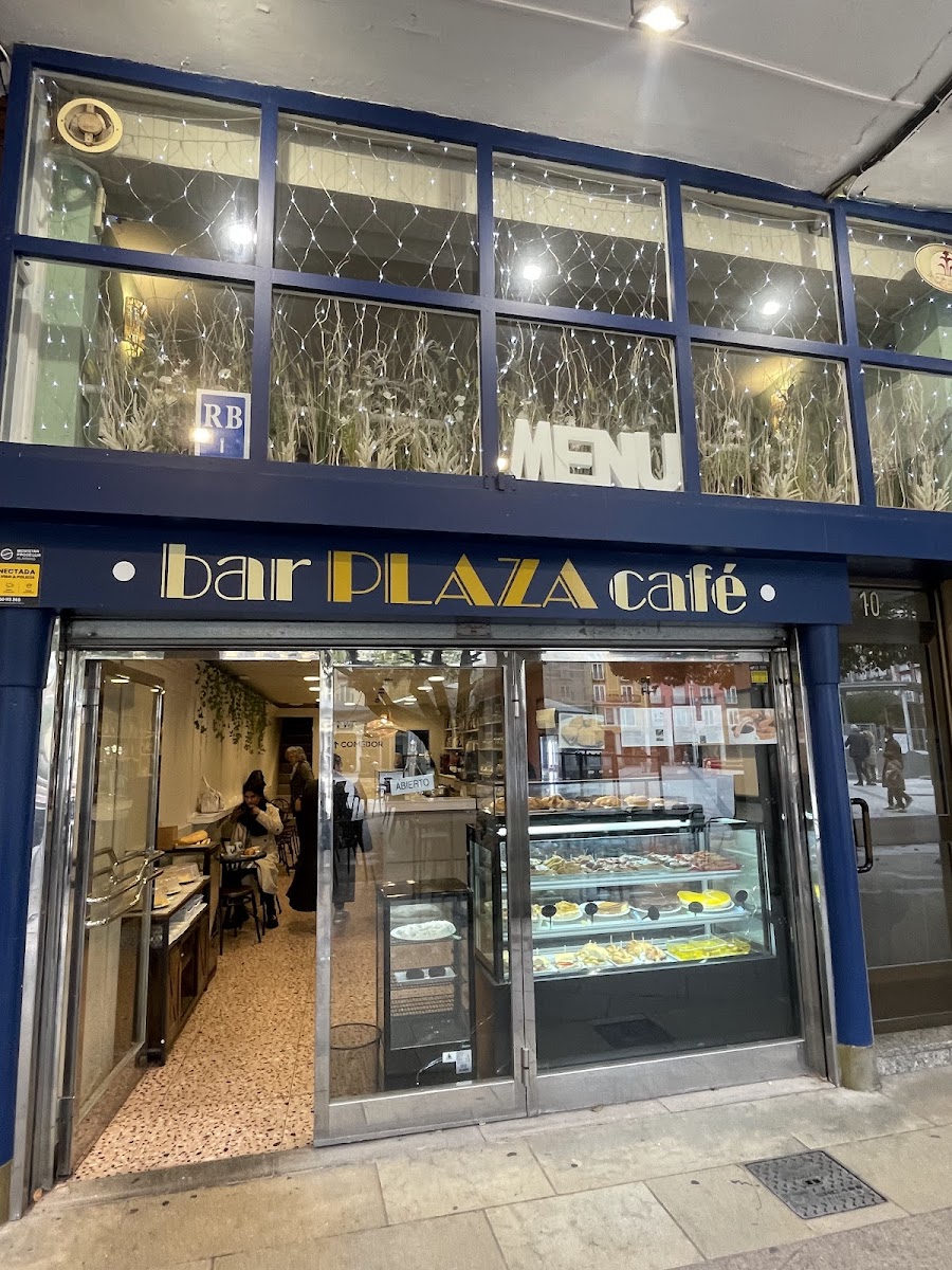 Cafeteria Plaza - Spain