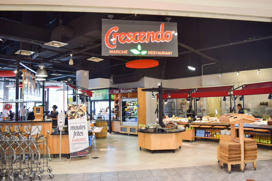 Crescendo Restaurant - Rte de Crémieu Centre Commercial E.Leclerc