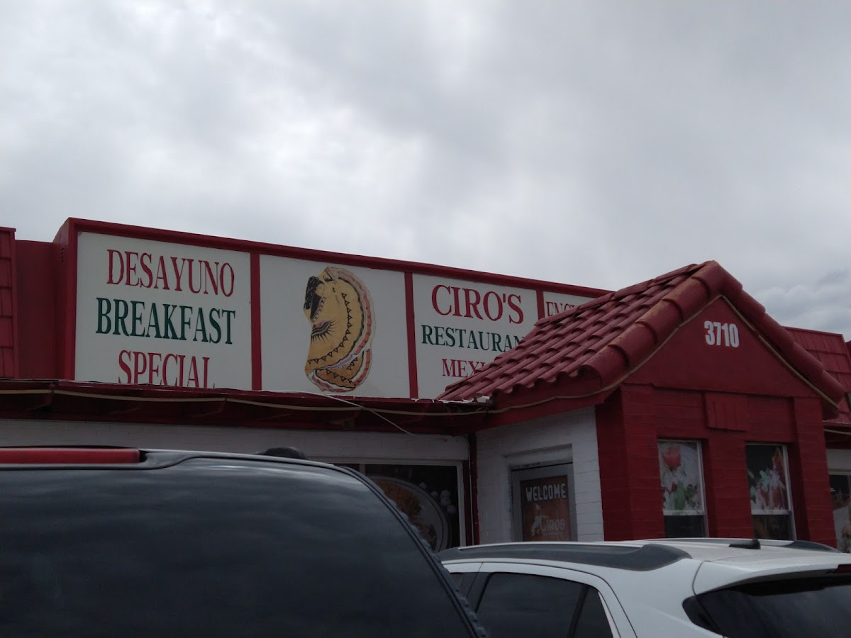 Ciros Sea & Mexican Food
