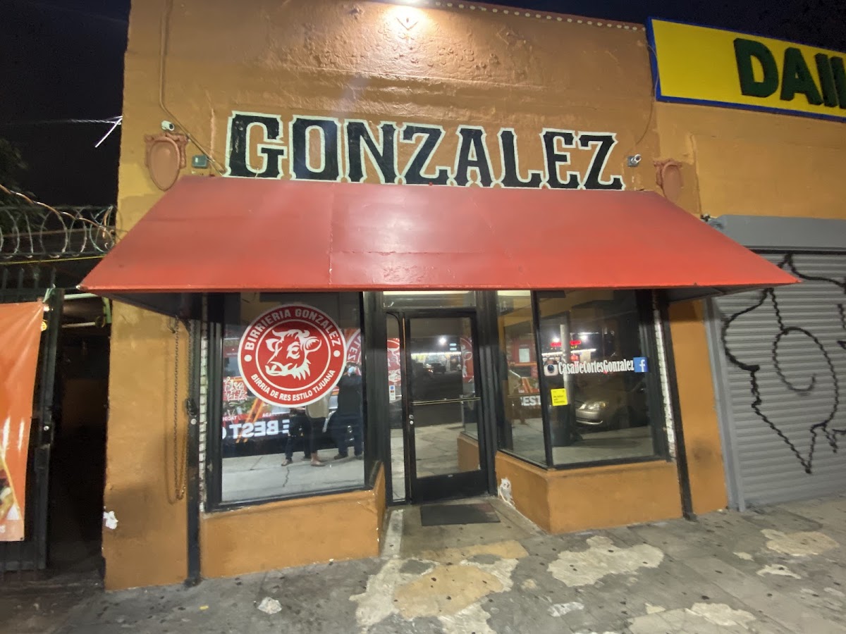 Birrieria Los Gonzalez - Lunch Truck