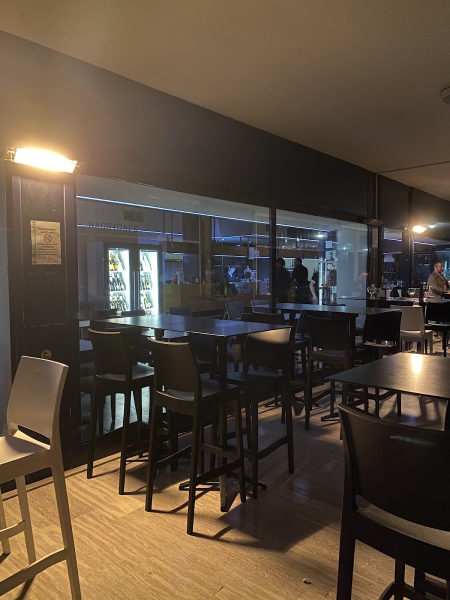 Nacht Cafe Disco Bar