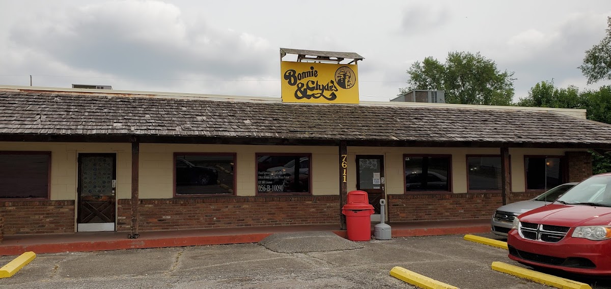 Bonnie & Clyde's Pizza Parlor