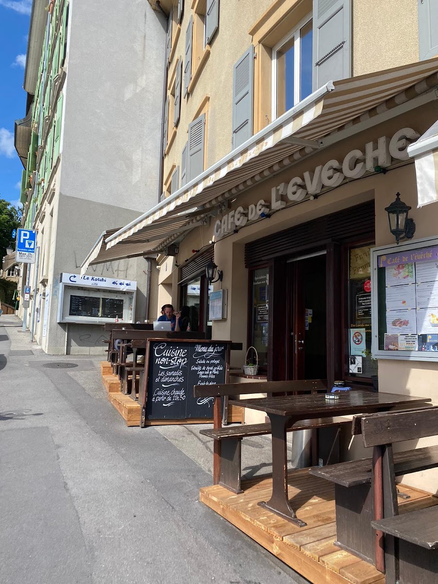L'Eveche - Cafe-Restaurant