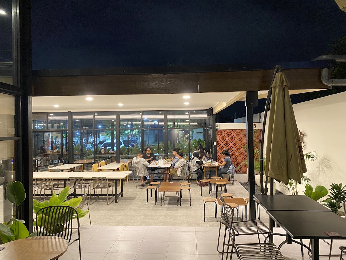 NUU JII Resto, Coffee & Events