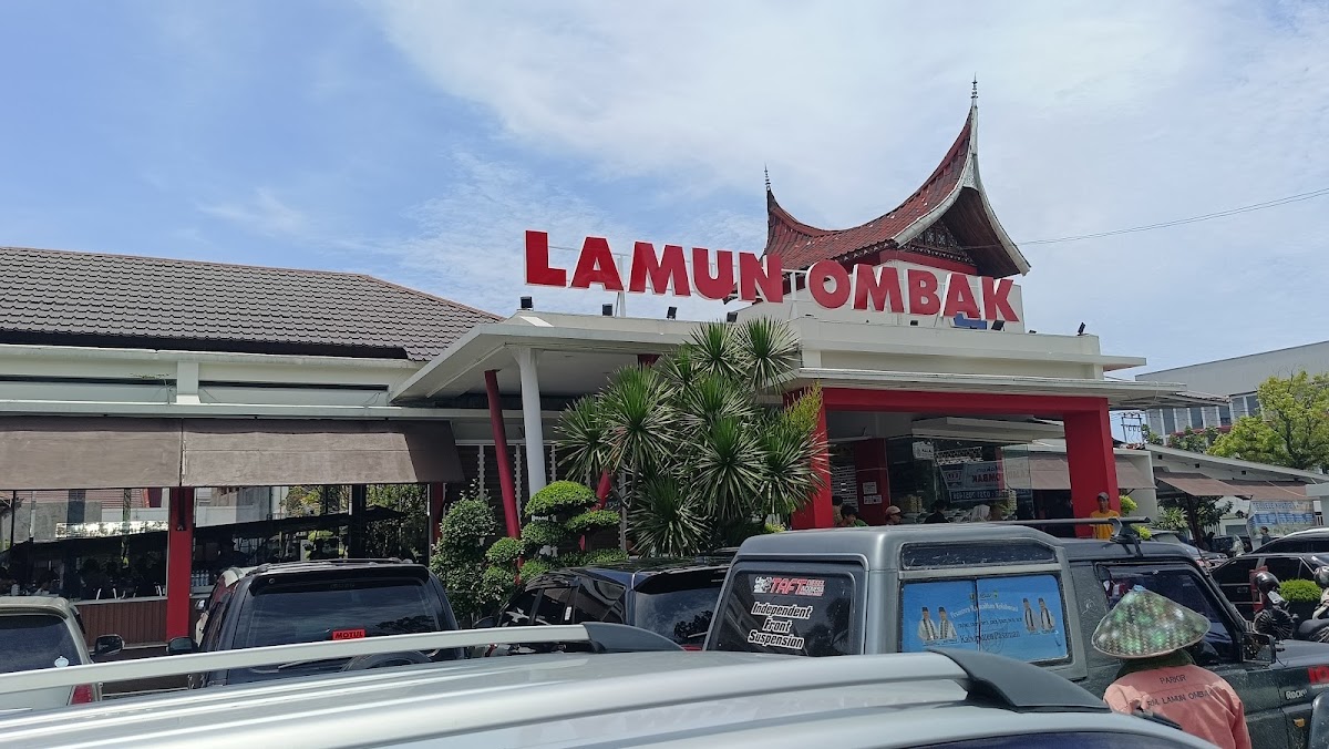 Lamun Ombak Fried catfish Restaurant