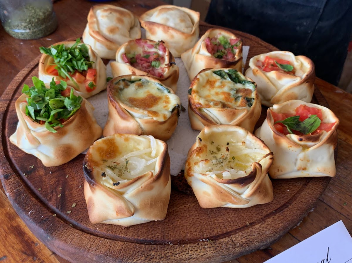 El Mudo y la familia - Pizzas y empanadas