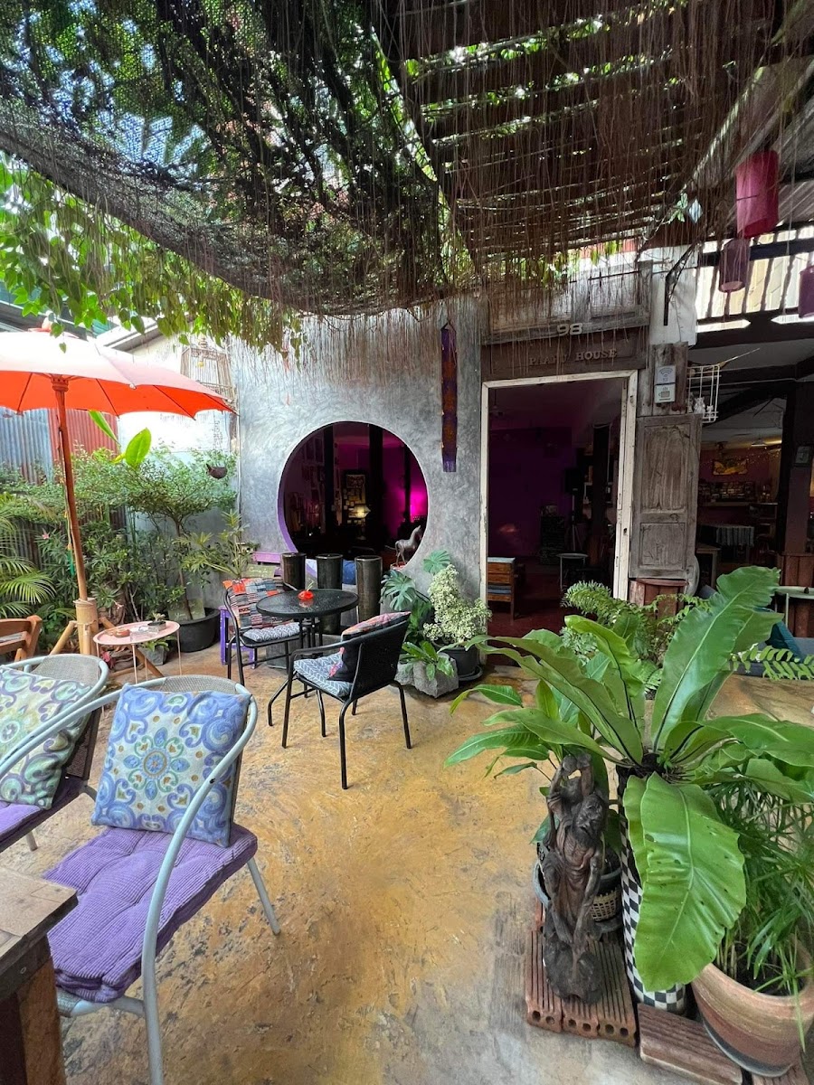 Paapu House - Breakfast, Lunch & Spaghetti