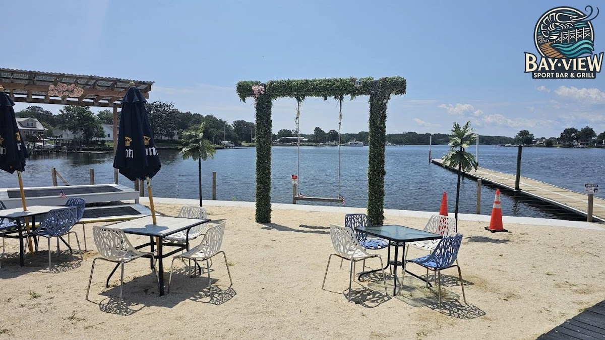 Bay View Sport Bar & Grill