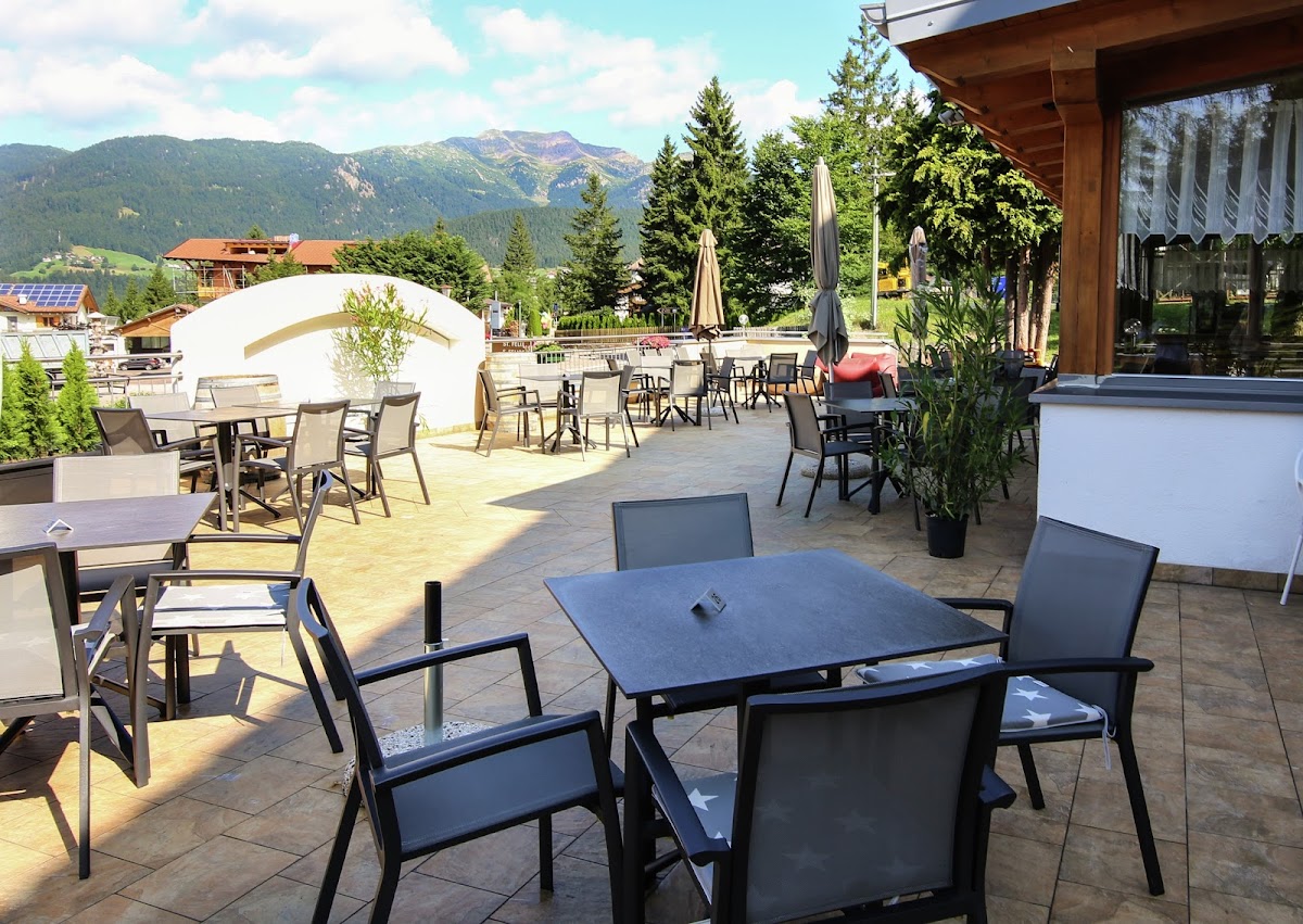 Laugen Cafe Pizza Area Sosta