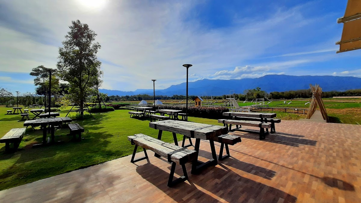 Linda cafe and resorts